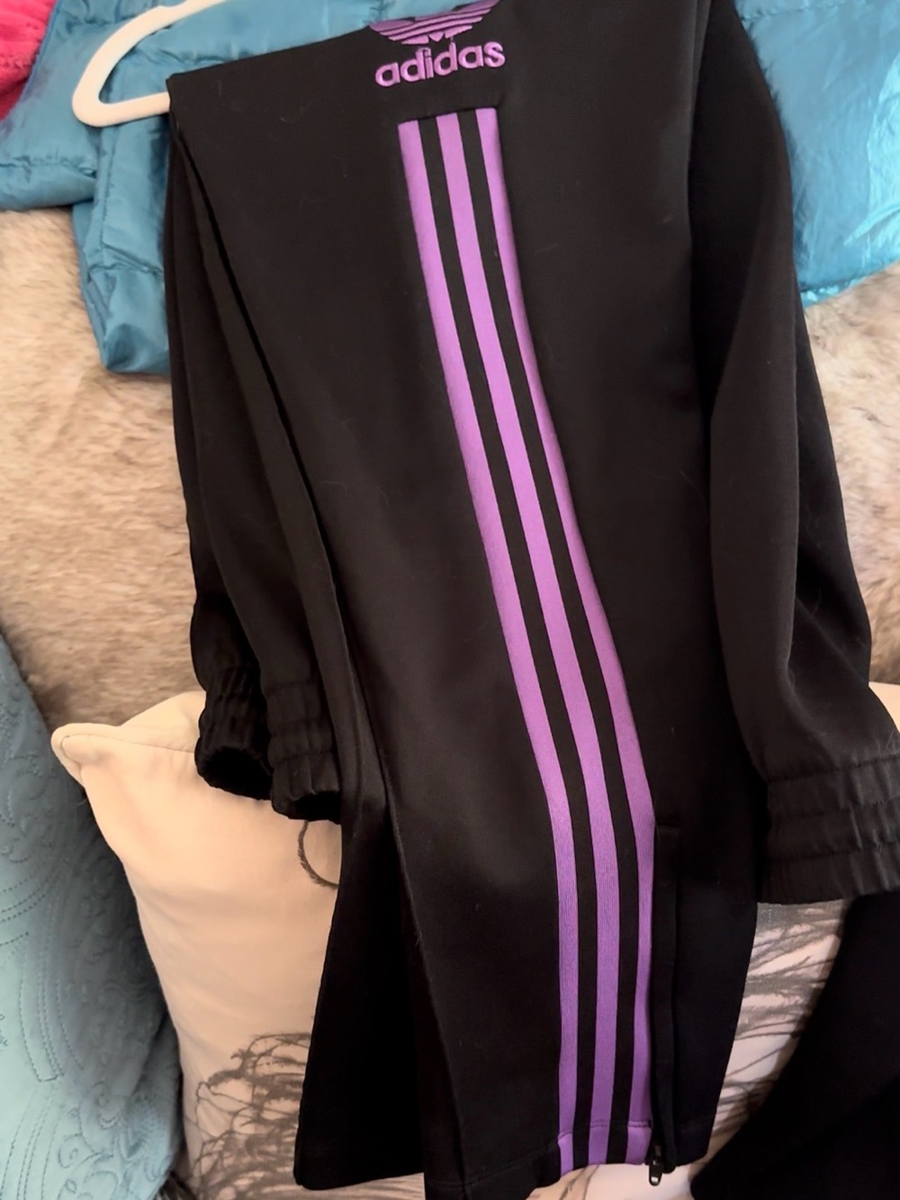 RARE adidas Women SST Originals Track Pants Black w/Purple stripes L/18 DV0131 - Picture 5 of 9